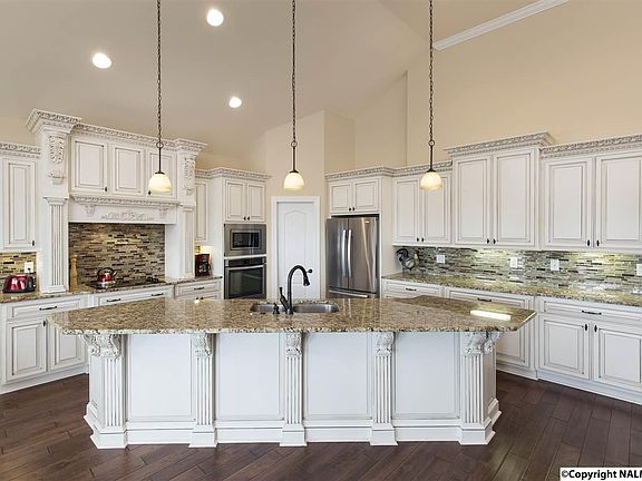 2nd image of 6802 Breyerton Way SE