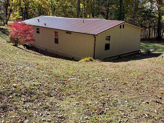 4th image of 385 Ashwood Dr