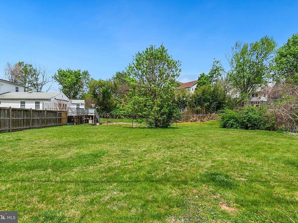 1st image of 302 Highland Ave