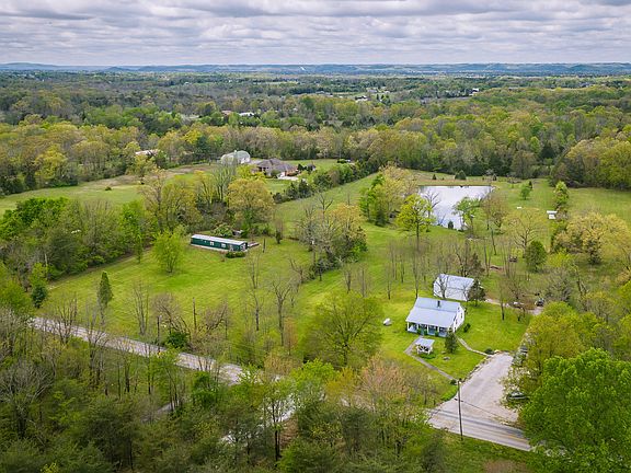 2nd image of 8803 Thixton Ln
