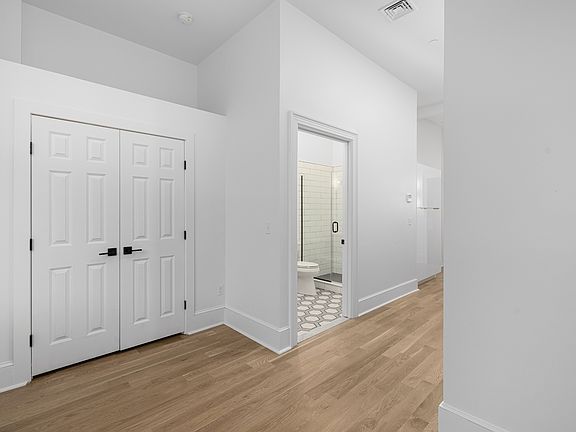 4th image of 244 Weybosset St #304