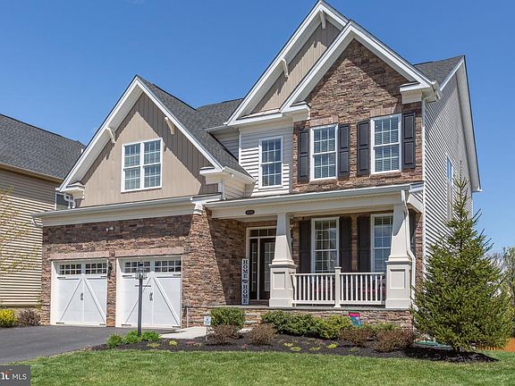 4th image of 15946 Paynes Farm Dr