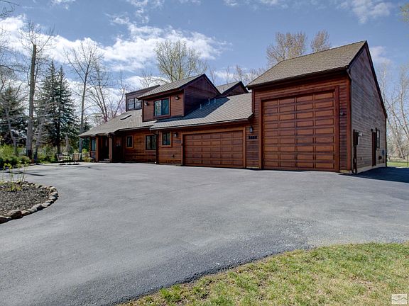 3rd image of 1485 Glenwood Dr