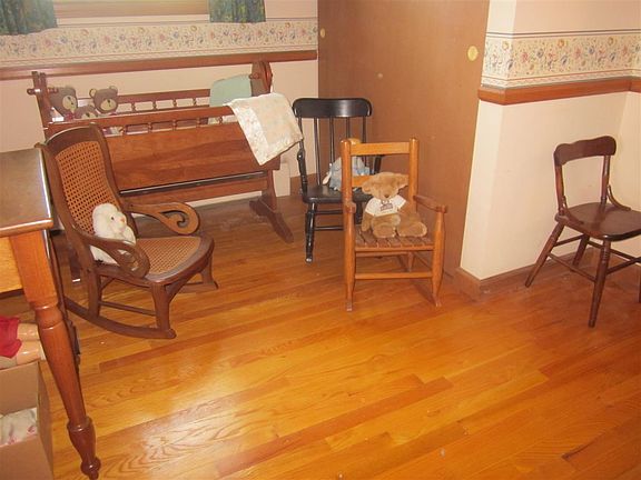 3rd image of 3911 Stanton Dr