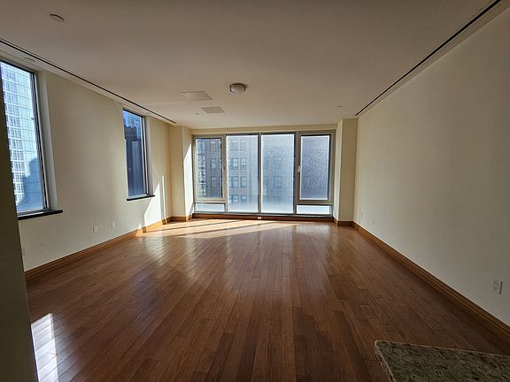 2nd image of 304 5th Ave Floor 12