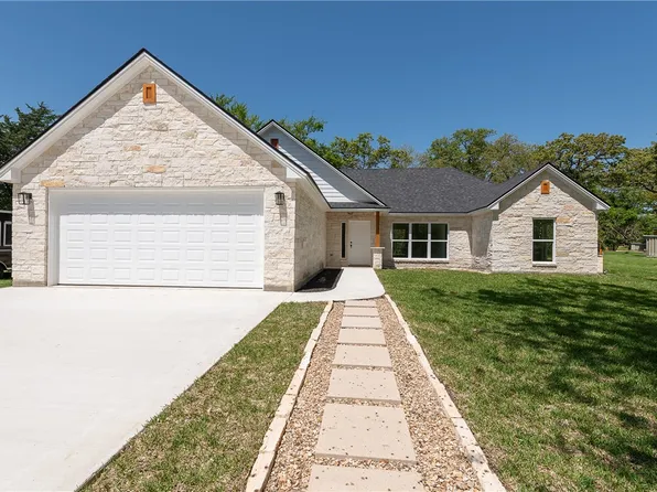 26 Fountain Bleau Ln, Normangee, TX 77871