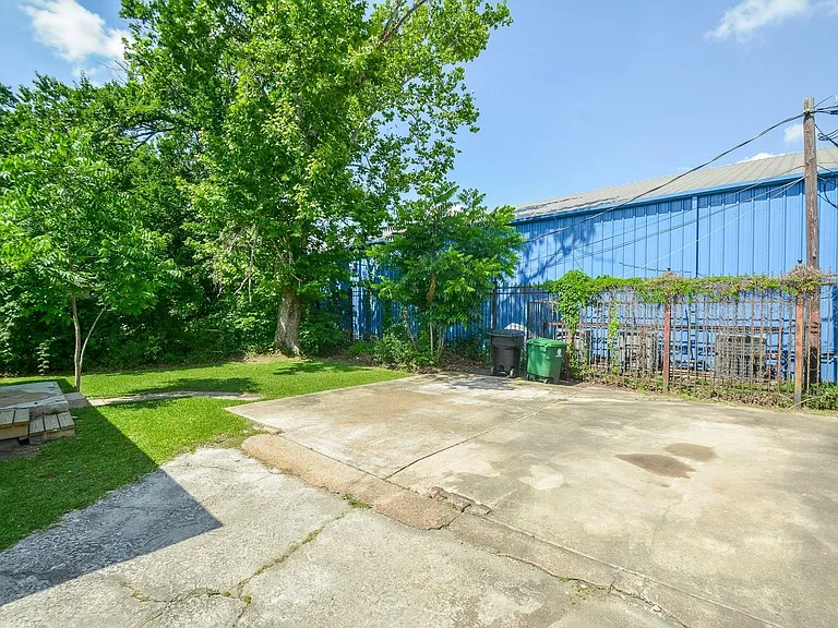 3013 Brackenridge St — Photo 20