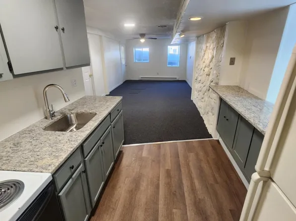 129-131 W Railroad St, Nesquehoning, PA 18240