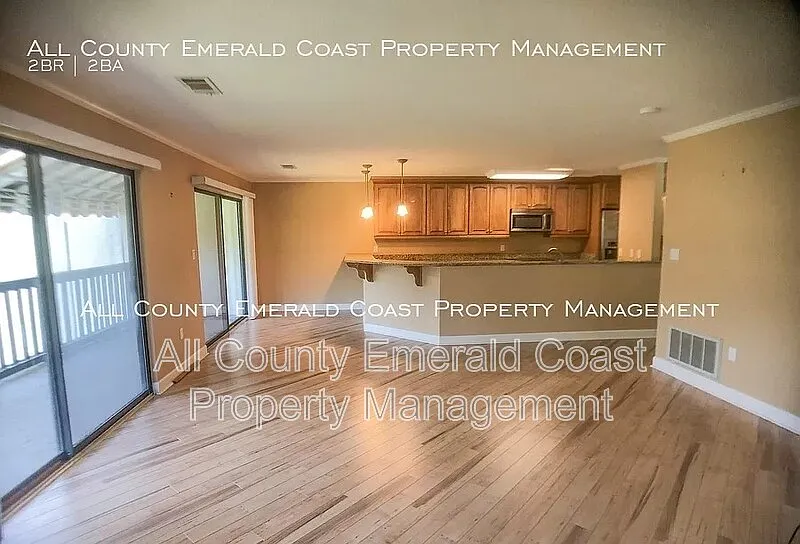 2 bed, 2.0 bath, 1235 sqft, $1,900 — Photo 3