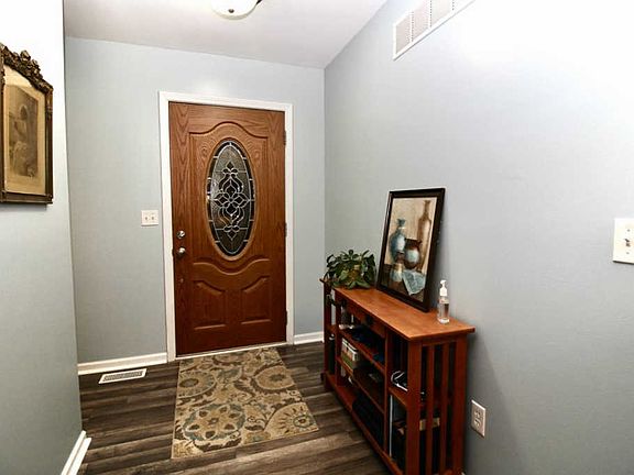 3rd image of 3295 Pine Run Dr