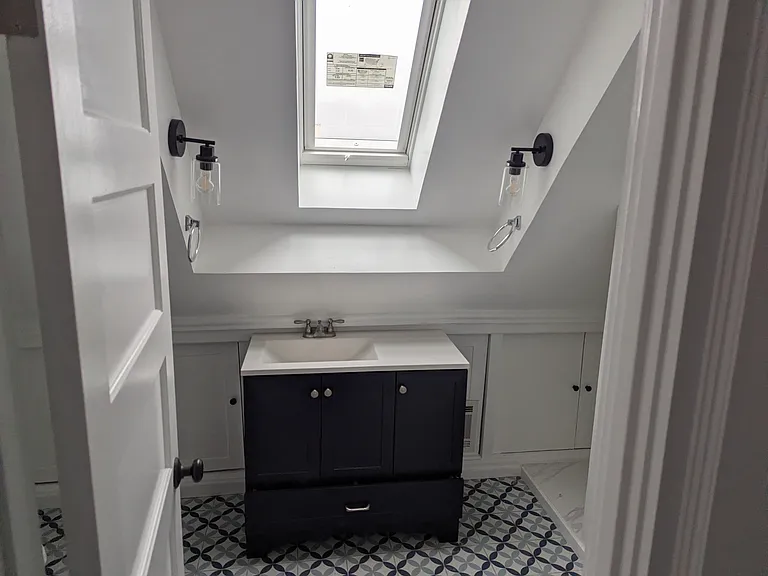 637 Baker St #B-94117 — Photo 13