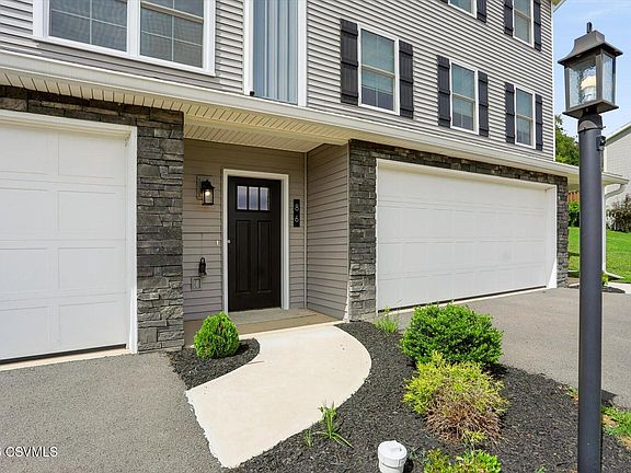 2nd image of 86 Limerick Ln