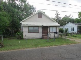 306 Dewey Ave, Ocean Springs, MS 39564