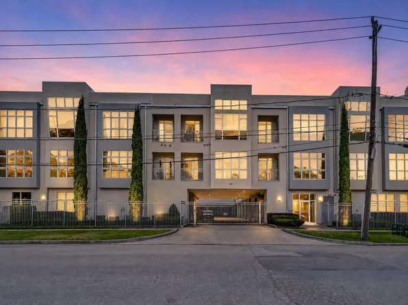 207 Pierce St #305, Houston, TX 77002