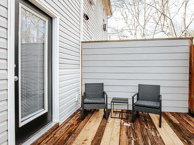 1511 Vine St — Photo 14