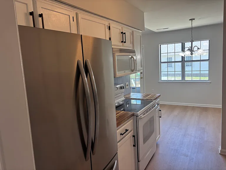 2917 New Town Dr — Photo 4