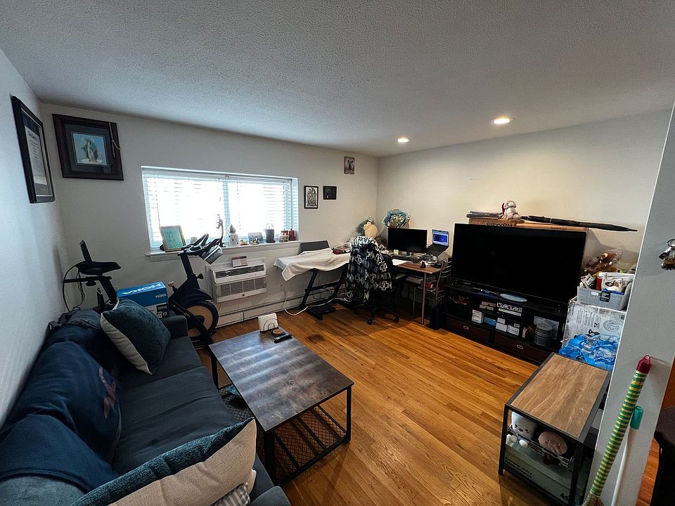 1st image of 8-15 Euston Rd #8