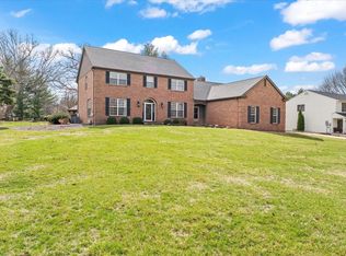 1303 Hickory Tree Ct, Mahomet, IL 61853