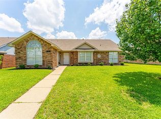 1902 Quail Hill Cir, Garland, TX 75040