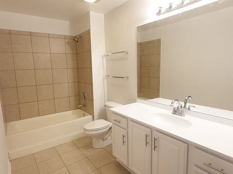1550 S Blue Island Ave #1022 — Photo 19
