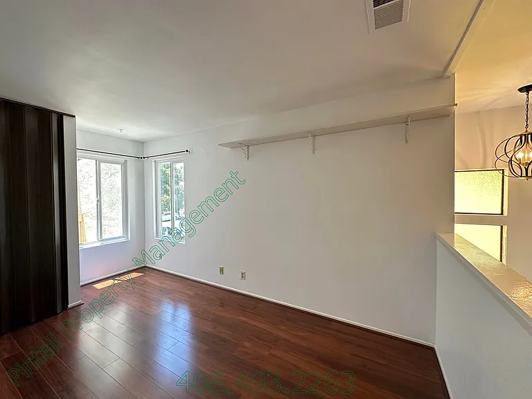 802 Kingfisher Ter — Photo 17