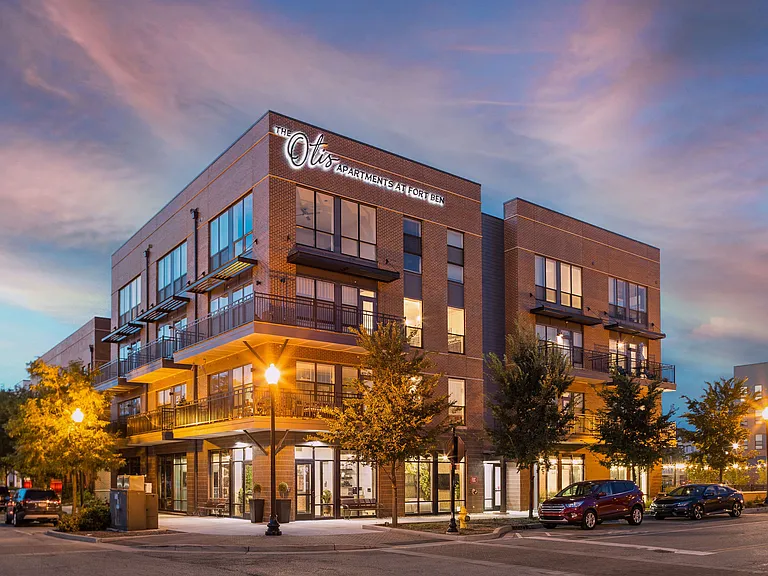 The Otis at Fort Ben Apartments — Photo 1