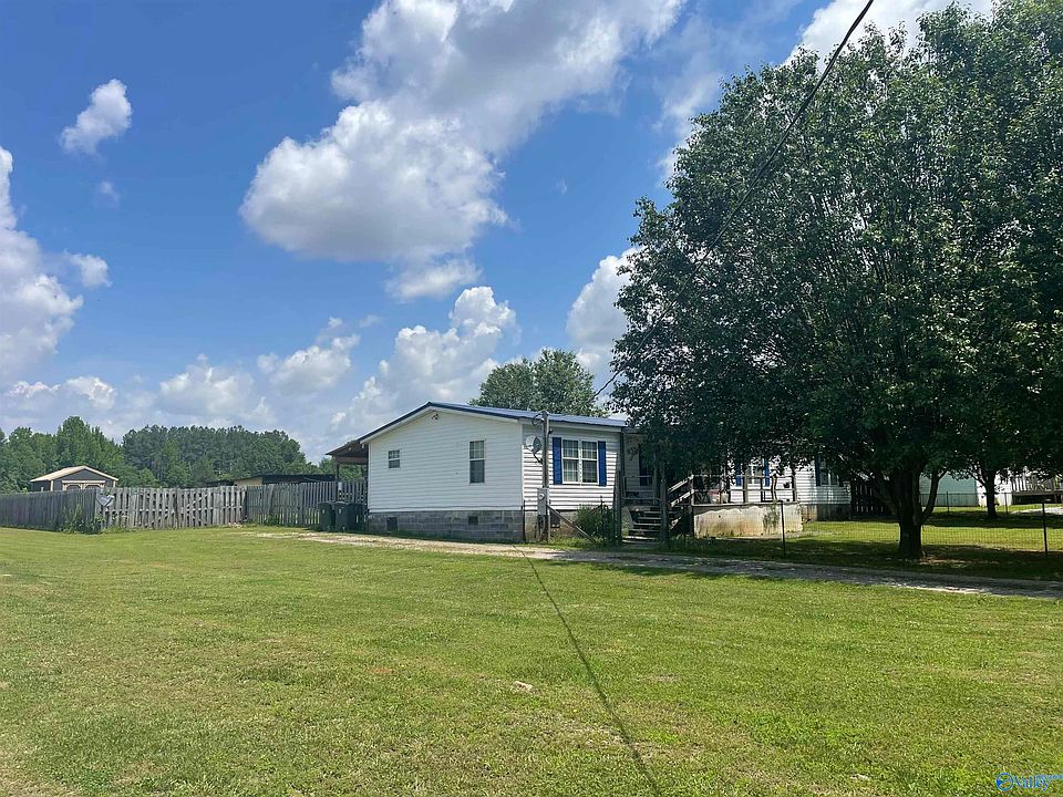 1st image of 584 Hillsboro Cir