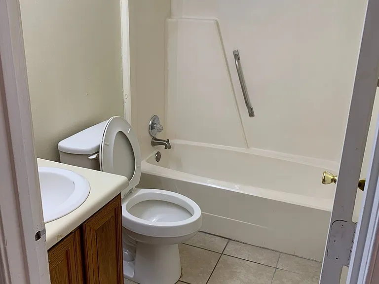 3541 Mangrove Ave — Photo 7