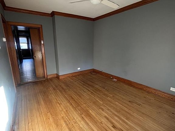 2nd image of 4827 S Damen Ave #1S