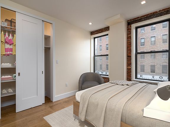 3rd image of 921 Washington Ave #607