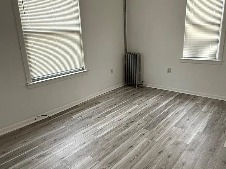 1009 N Irving Ave — Photo 6