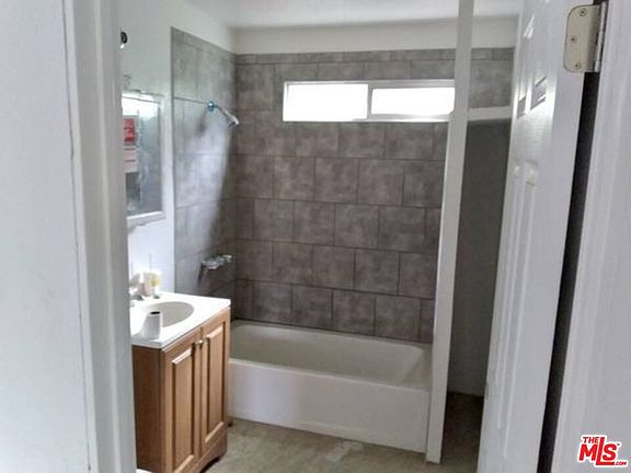 5th image of 1514 1/2 Ewing St