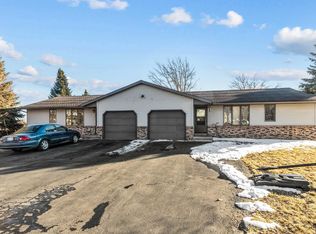 W6761 School Rd, Greenville, WI 54942