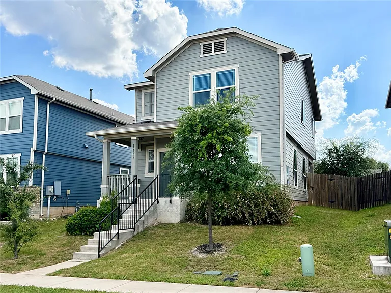 10502 Fulton Ave — Photo 2