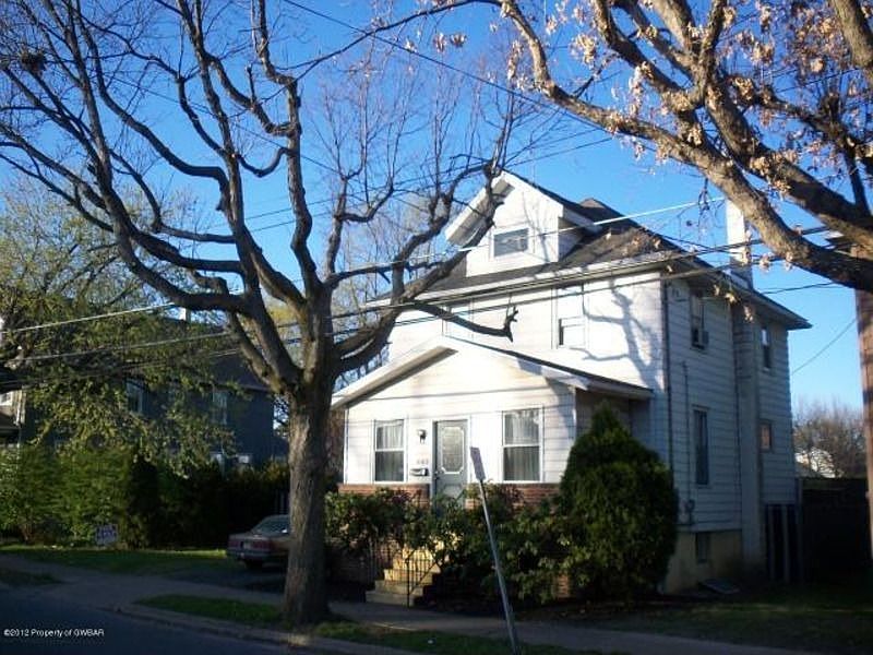1st image of 445 Northampton St