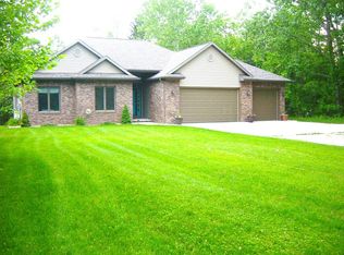29273 Misty Pines St, Dowagiac, MI 49047