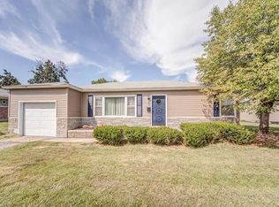 245 Sunset Dr, Belleville, IL 62223