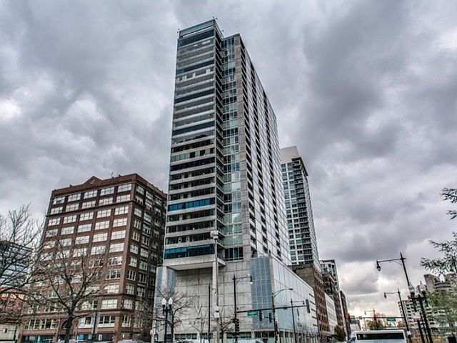 1st image of 611 S Wells St #1609