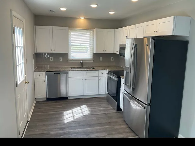 1625 Cranberry Hill Ln — Photo 8