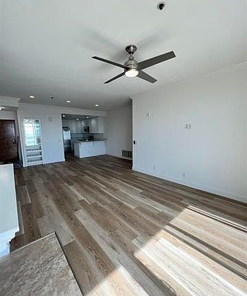 4th image of 2445 Brant St Unit 406