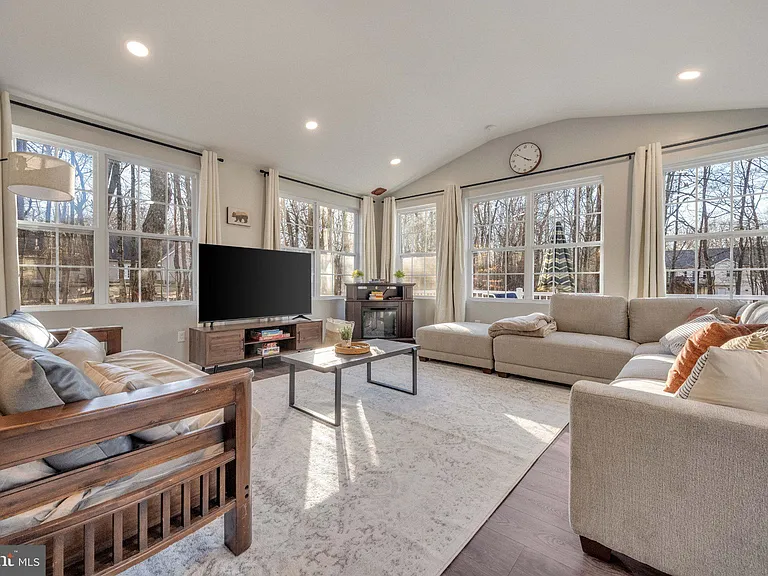 113 Meckesville Rd — Photo 13