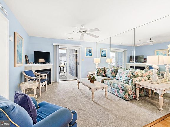 3rd image of 201 S Heron Dr Unit B16