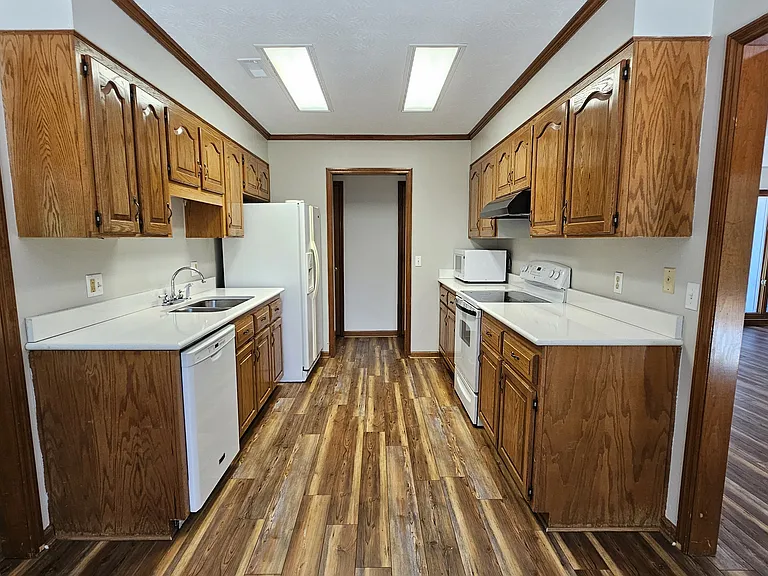 1640 Carriage Pl SW — Photo 16