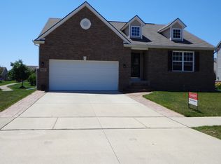 9642 Falmouth Dr, Ypsilanti, MI 48197