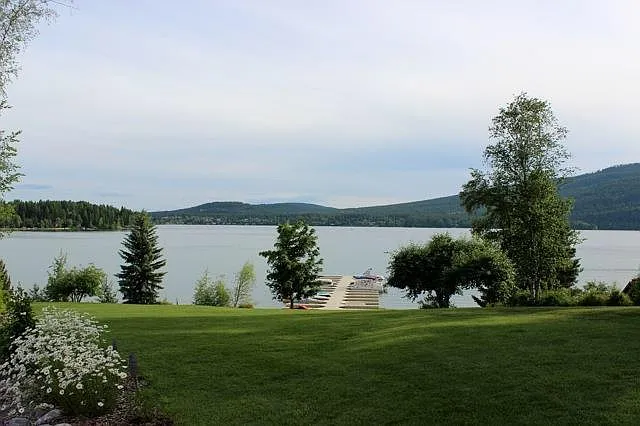 1750 E Lakeshore Dr — Photo 4