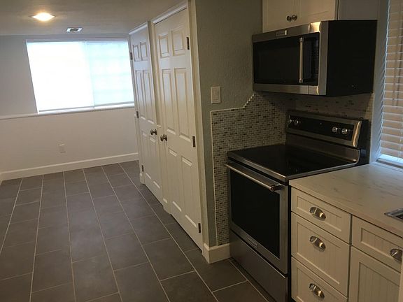 3rd image of 126 Vista Ln