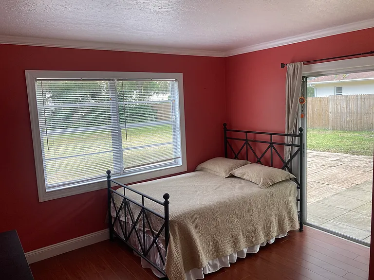 115 Kendale Dr — Photo 16