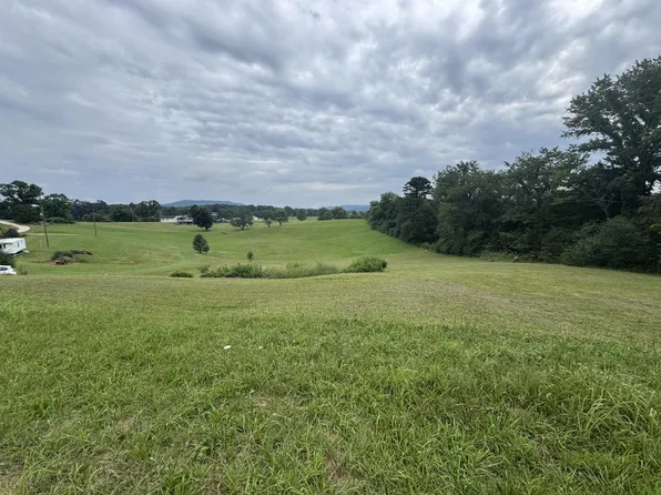 267 J O Stockton Pond Rd, Albany, KY 42602