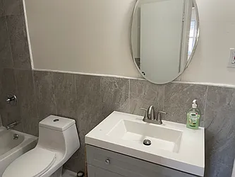 Rented by MOVING KEYZ REALTY