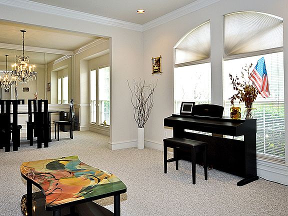 5th image of 7705 San Isabel Dr